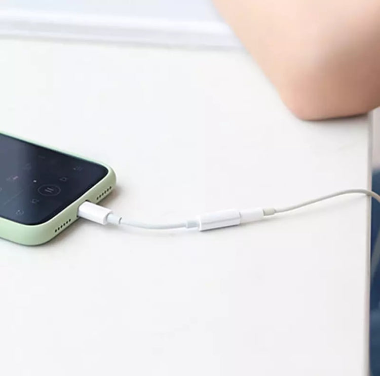 Original Apple OEM Lightning to 3.5mm Headphone Adapter Cable- Official White Colour (MMX62AM/A) - Super Savings Technologies Co.,LTD Original Apple OEM Lightning to 3.5mm Headphone Adapter Cable- Official White Colour (MMX62AM/A) - Super Savings Technologies Co.,LTD